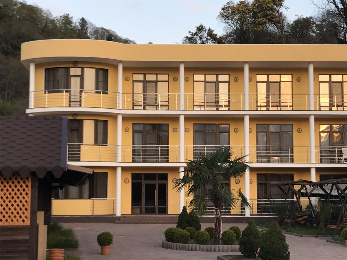 פיזונדה Hotel Danelyan מראה חיצוני תמונה