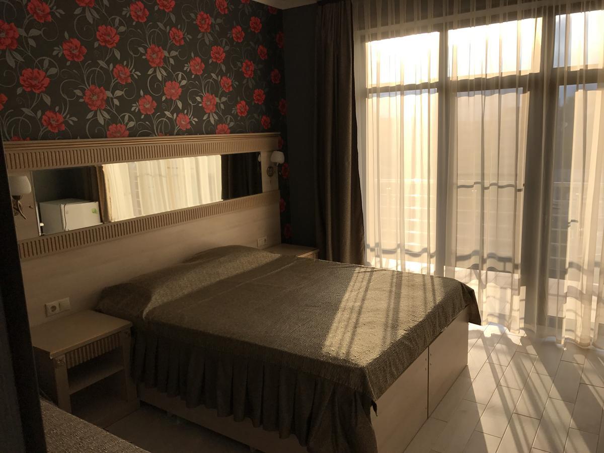 פיזונדה Hotel Danelyan מראה חיצוני תמונה
