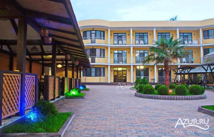 פיזונדה Hotel Danelyan מראה חיצוני תמונה